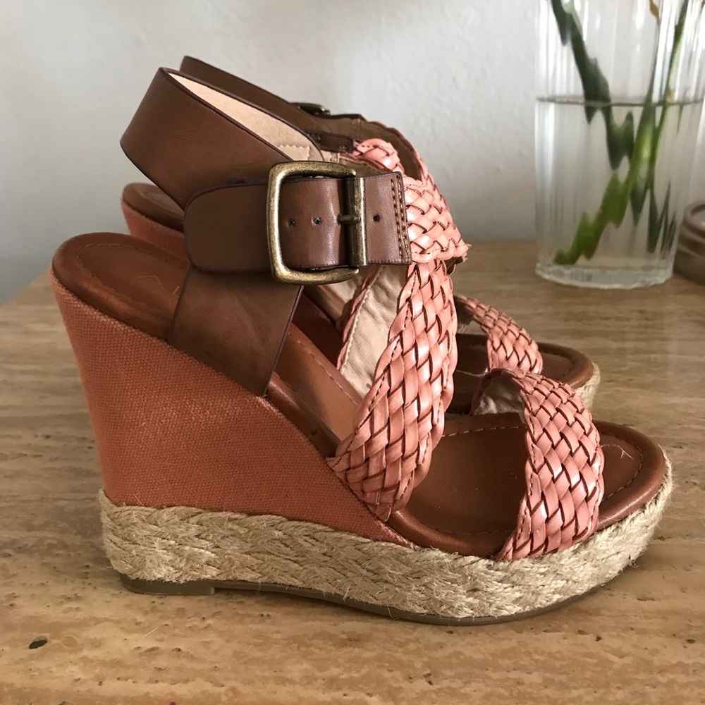 Aldo Wedges size 6 - Picture 2 of 6